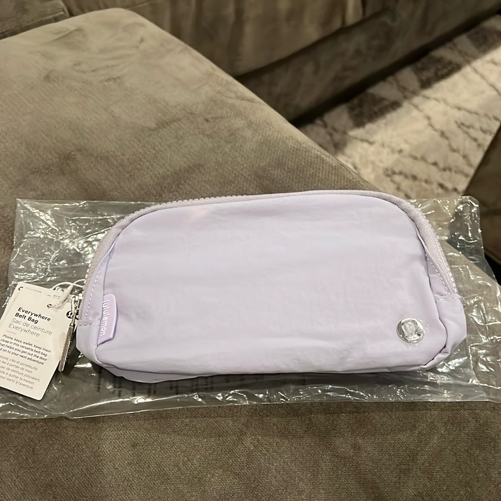 Lululemon everywhere belt bag in Pastel Blue